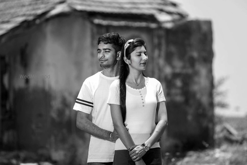 Photo From PRE WEDDING DEEP & DISHA - By Om Sai Art