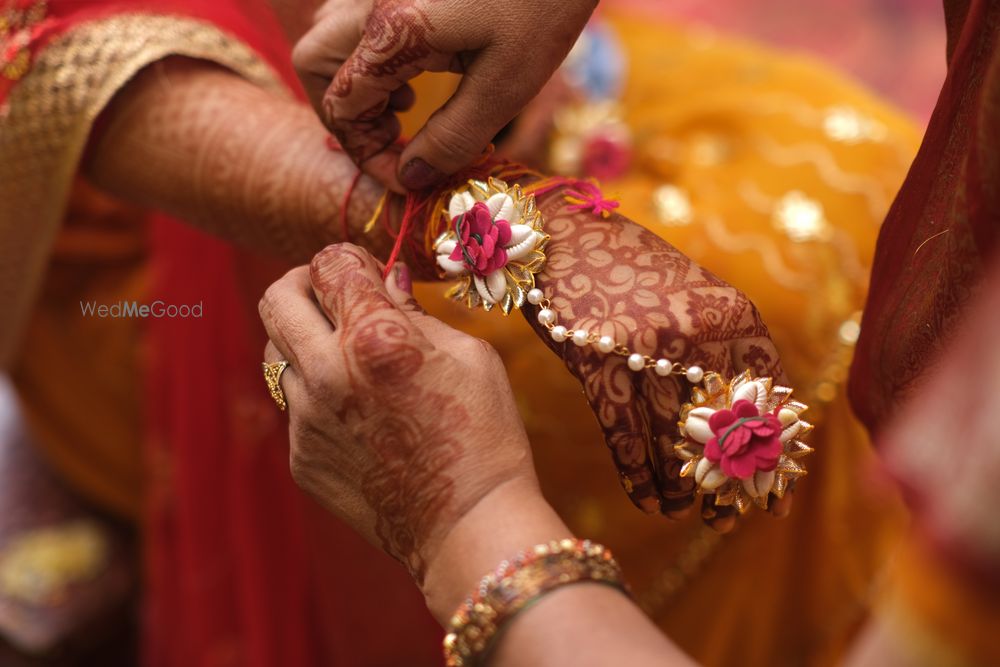 Photo From Haldi Candid - By Nikhil's Portrait Vision