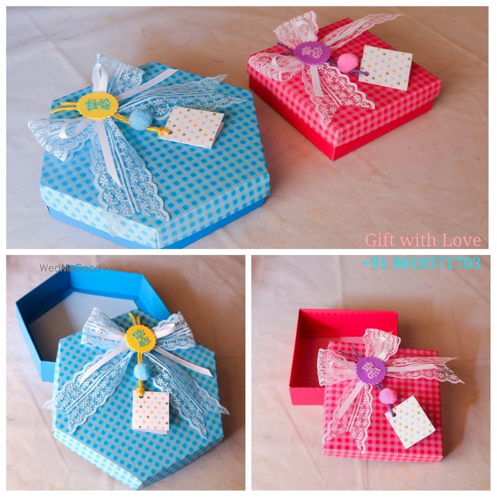 Photo From Boxes, Paper bags and Gift Wrapping - By Gift with Love