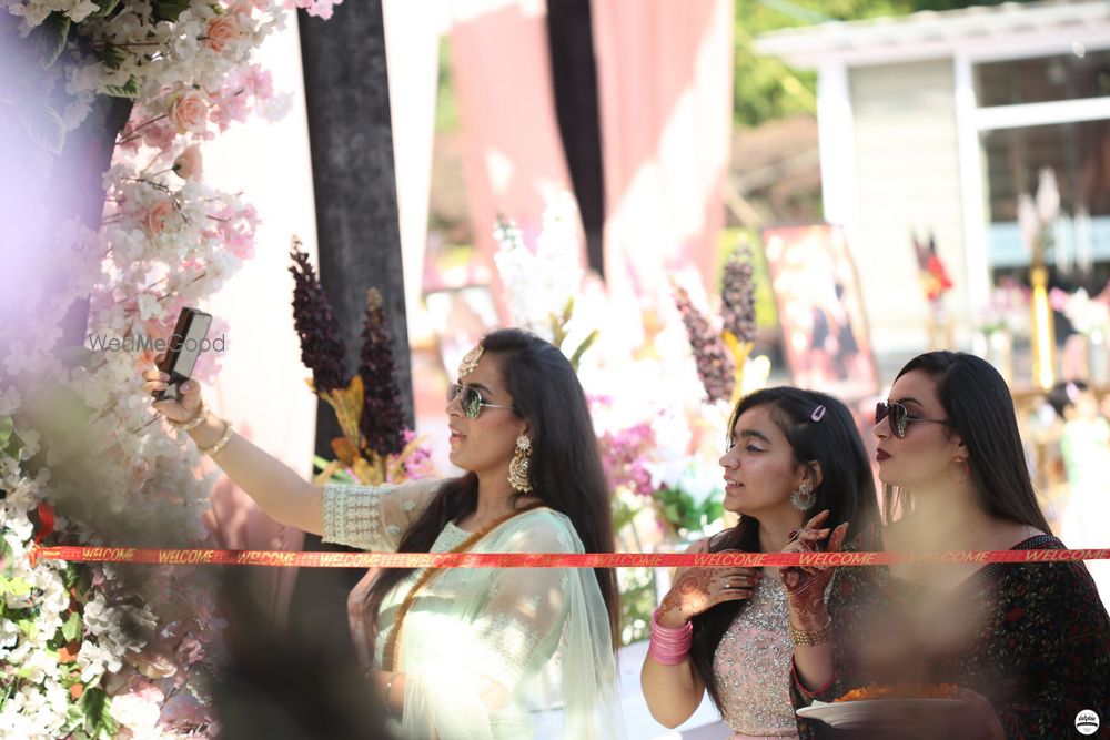 Photo From MANN Wedding Candid - By Dolphin Photography