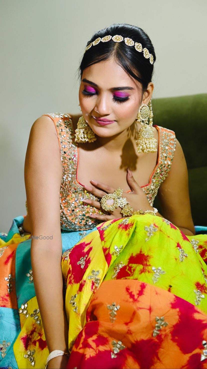 Photo From Mehendi Look - By Kapila Gupta Makeup