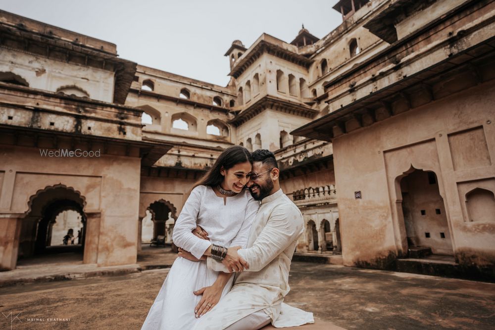 Photo From Manas & Sanya | Orchha Palace - By Mrinal Khatnani Photos and Films