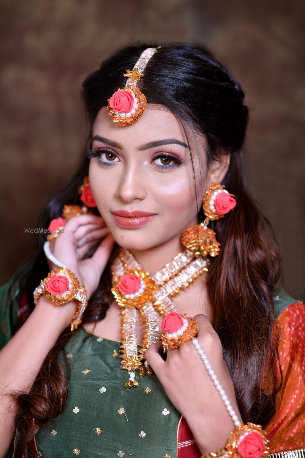 Photo From Mehendi Bride - By Makeovers by Suugandha
