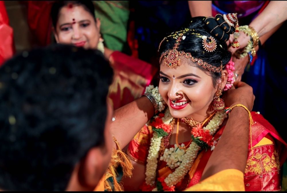 Photo From Priyadharshini wedding look - By V2 Makeover