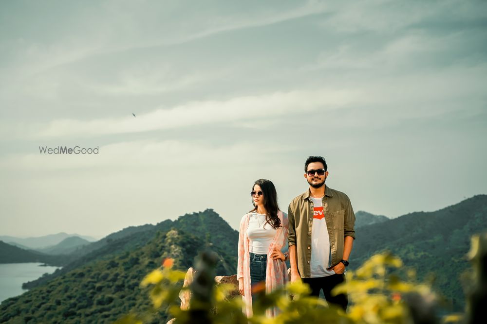 Photo From Mohit & Pooja - By Akkyclicks Photography