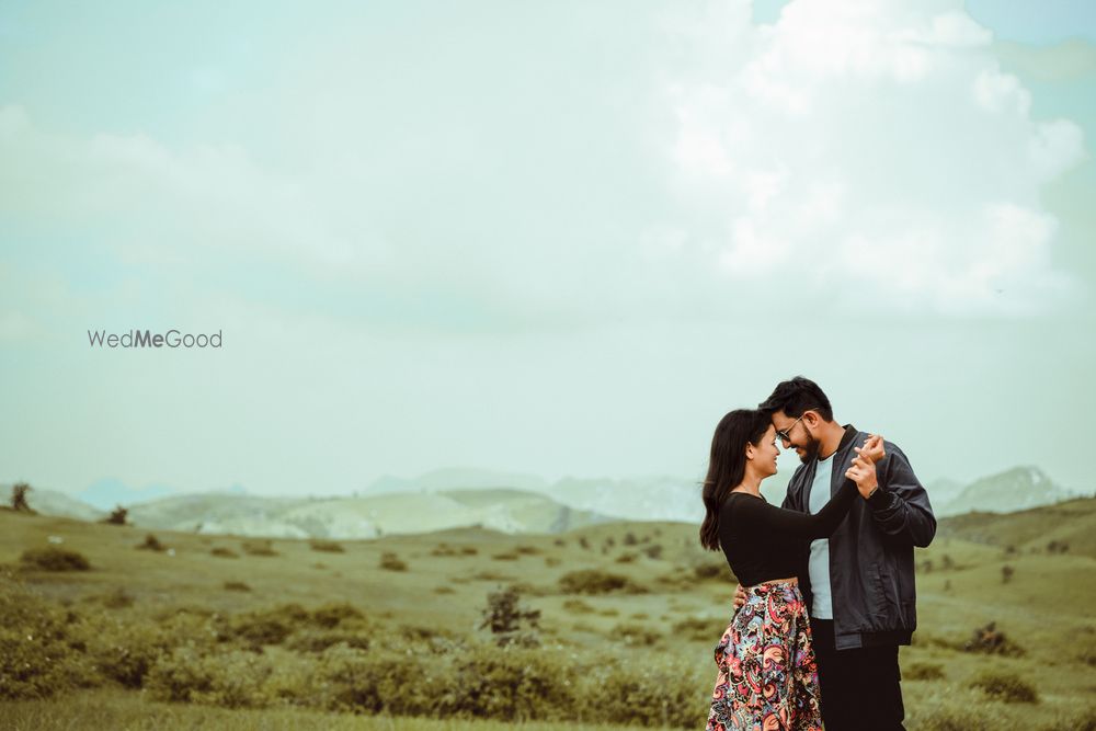 Photo From Mohit & Pooja - By Akkyclicks Photography