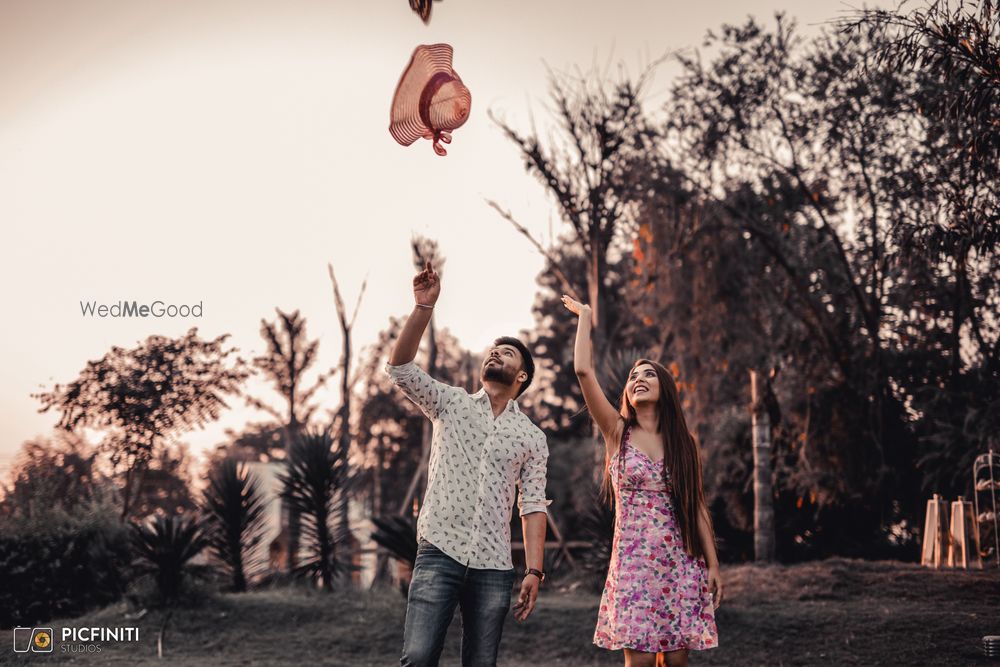 Photo From Nishant & Deepika - Pre-wedding - By Picfiniti Studios