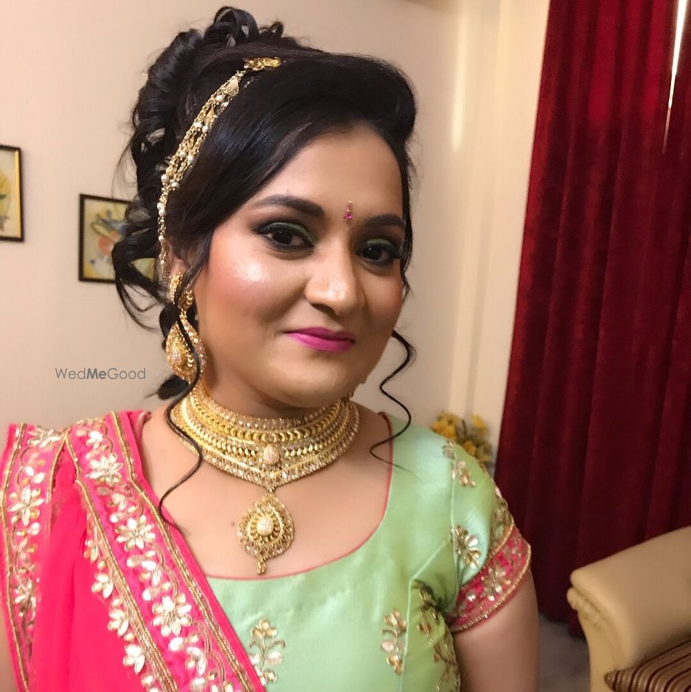 Photo From Engagement makeup for Sakshi - By Richa Malik's Makeovers 