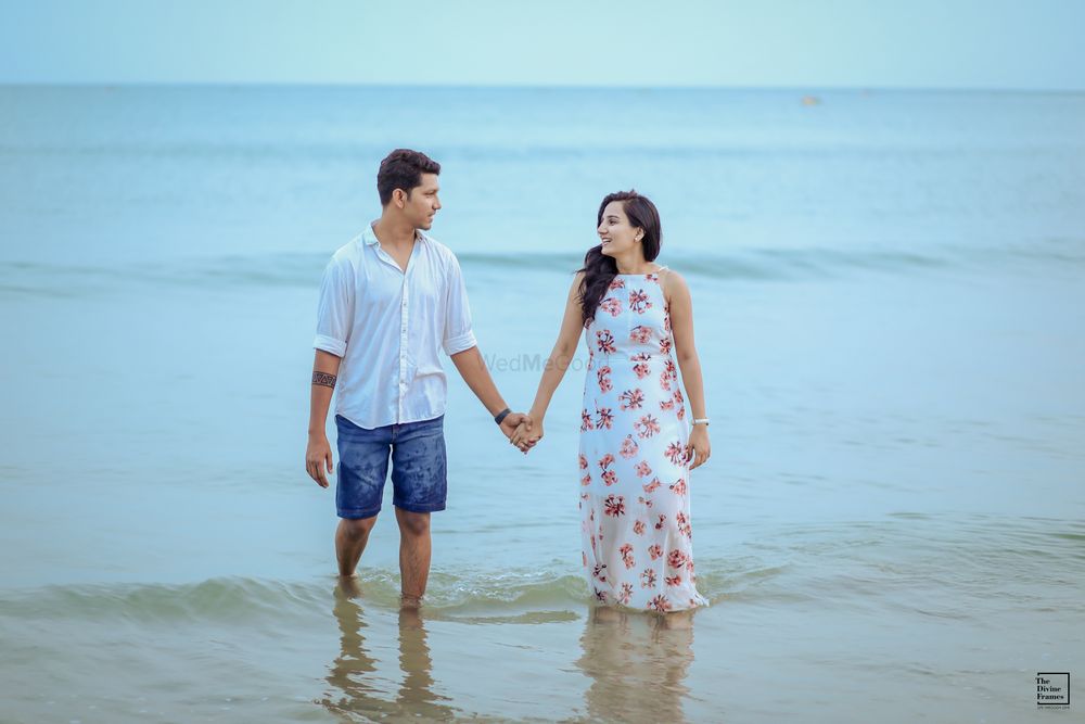 Photo From Niveditha & Veeresh | Pre-wedding - By The Divine Frames