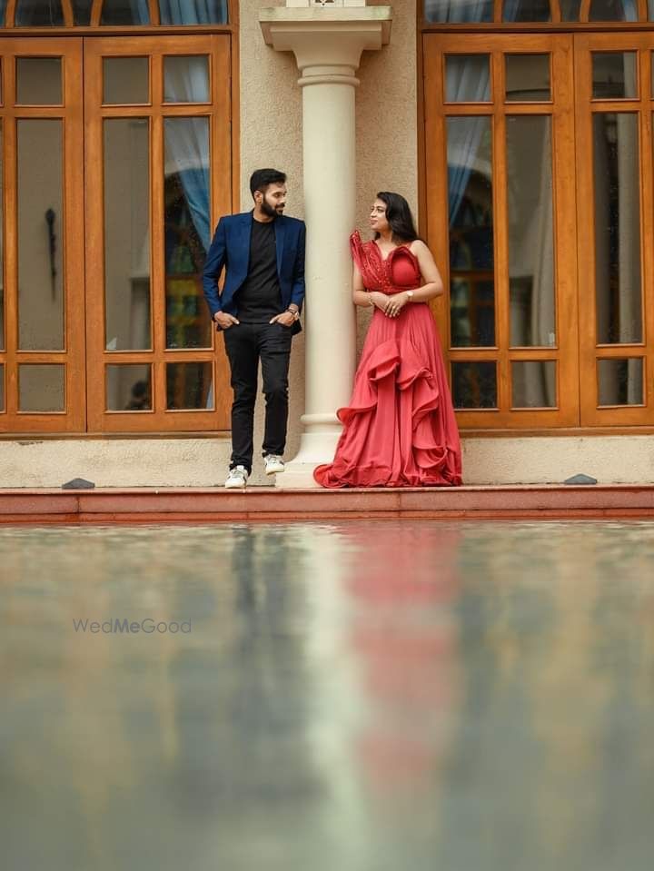 Photo From pre-wedding - By Wedin Click