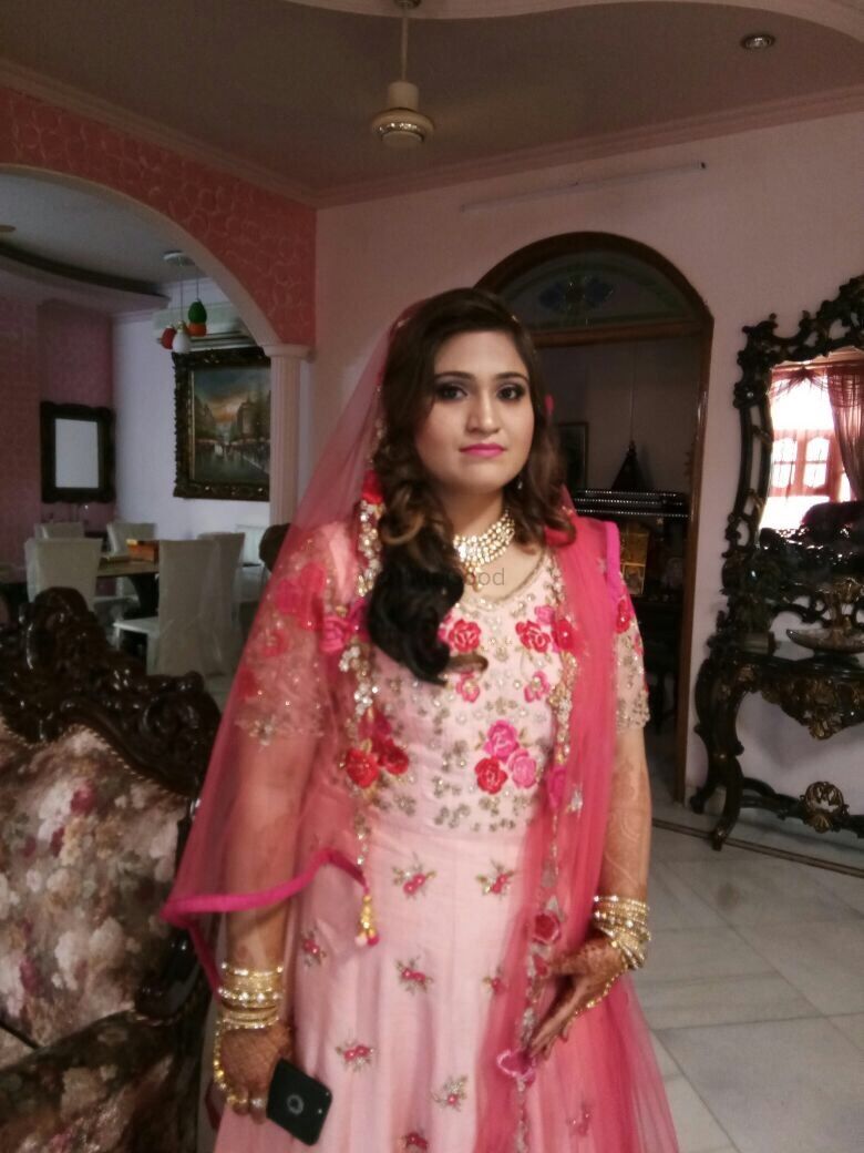 Photo From Pink engagement bride :) - By Nikita Gaur Makeovers