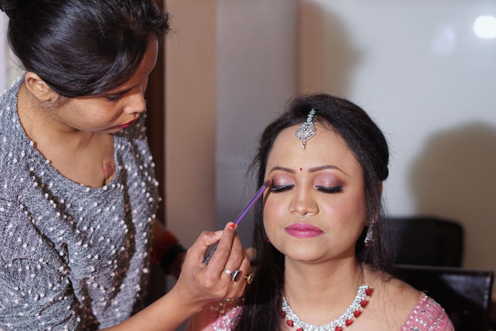 Photo From Engagement/Party Makeup - By Somya Shah Makeup Artist