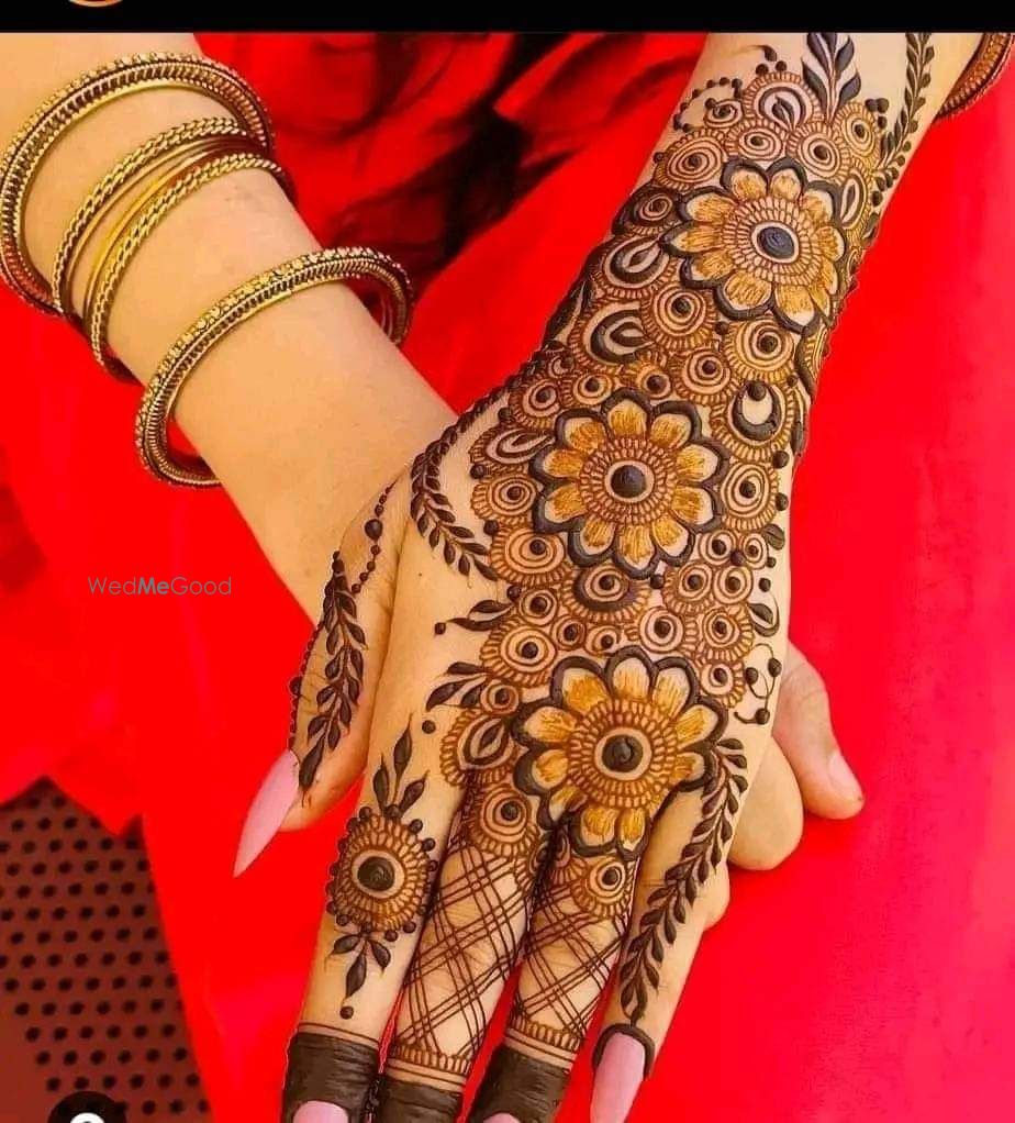 Photo From Latest Art 20:23 - By Aman Mehndi Artist