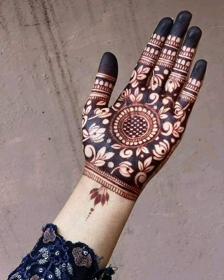 Photo From Latest Art 20:23 - By Aman Mehndi Artist