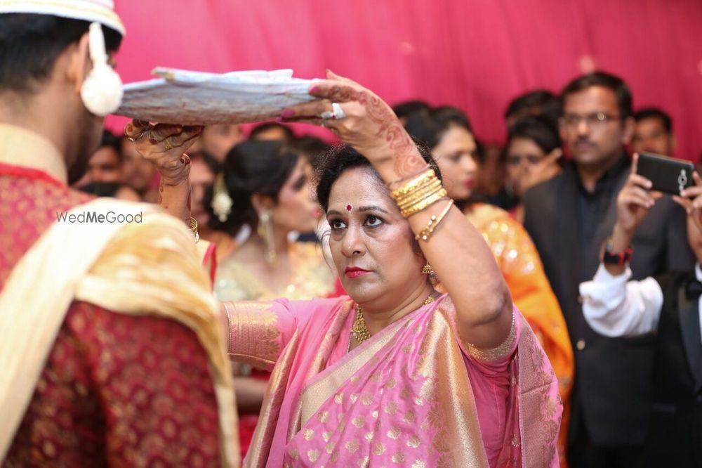 Photo From My Bengali Bride Ankita n her family - By Shades Makeup by Shrinkhala