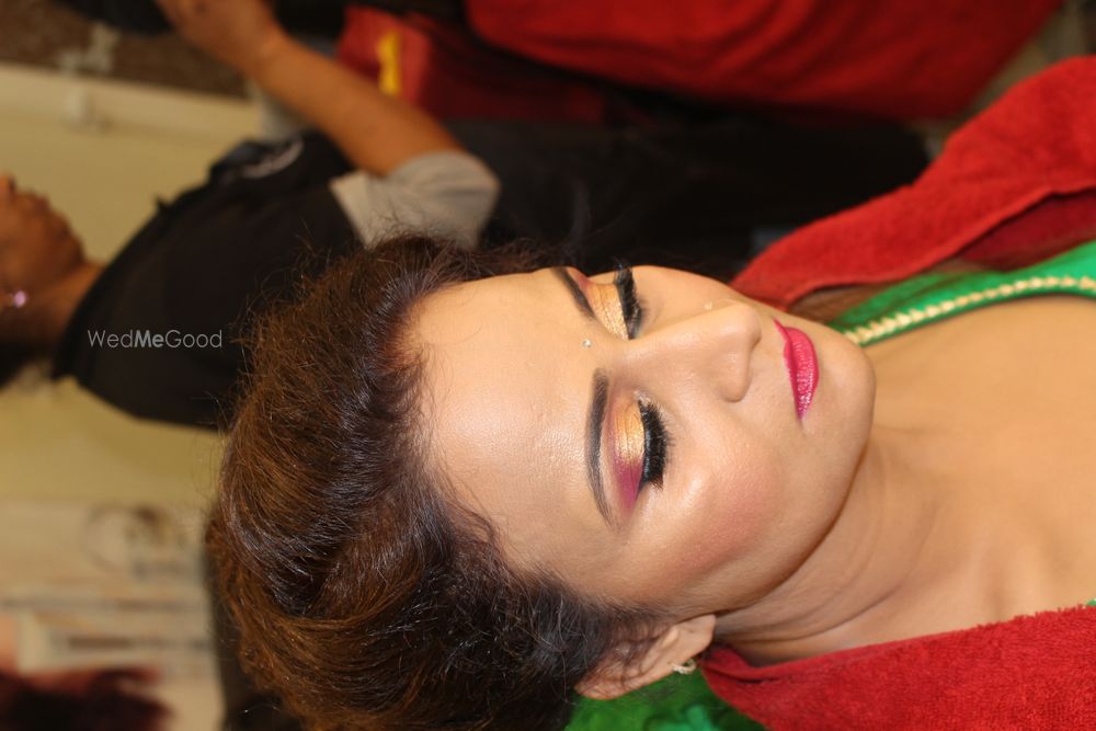 Photo From Mothers of the Bride - By Shades Makeup by Shrinkhala