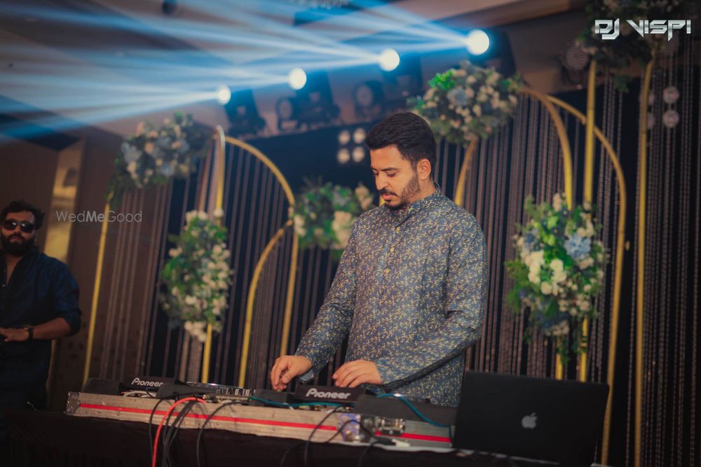 Photo From Sahil and Priya Sangeet at Corinthians Club with Live Jugalbandi - By DJ Vispi