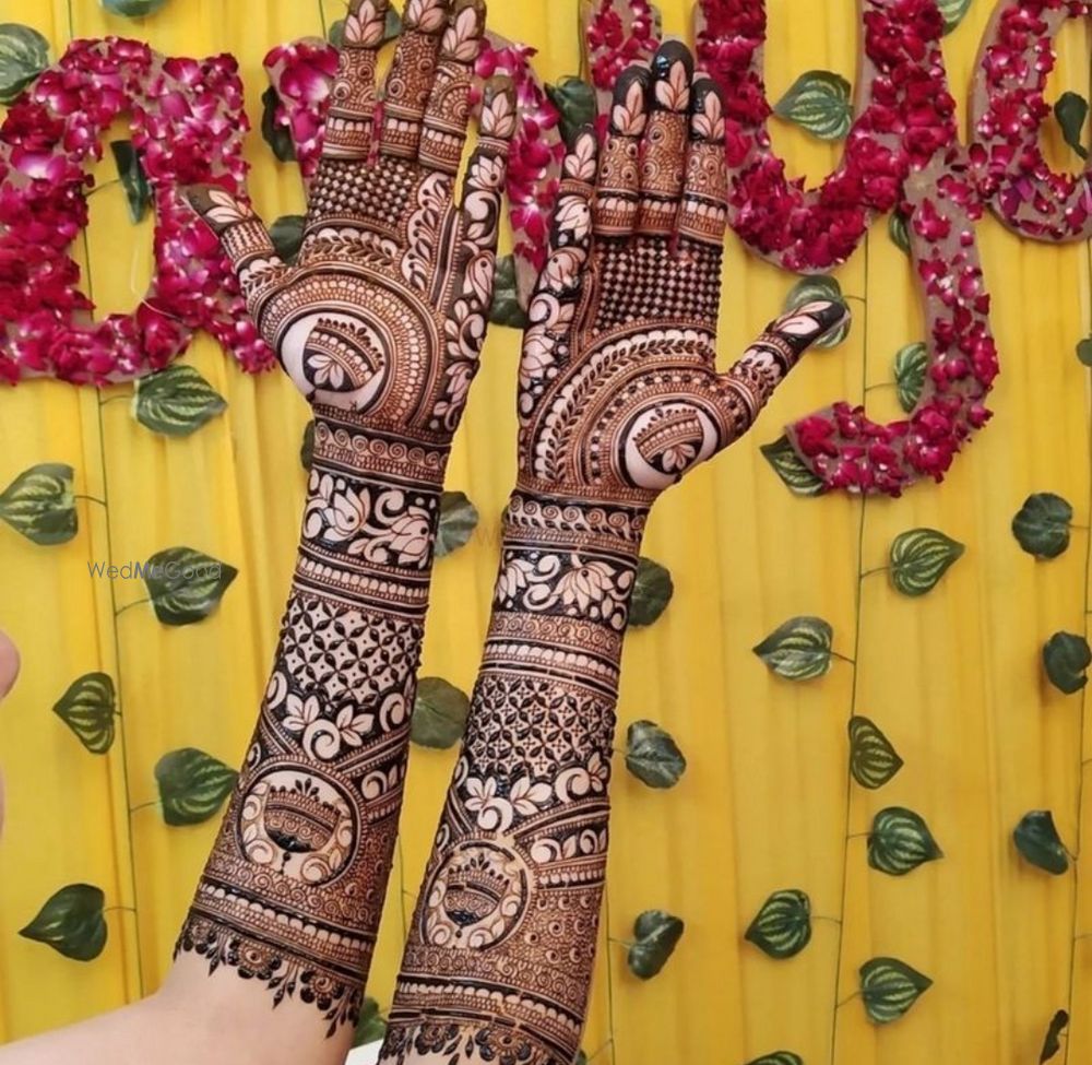 Photo From BRIDAL MEHNDI 2023 - By Professional Shah Mehandi Art