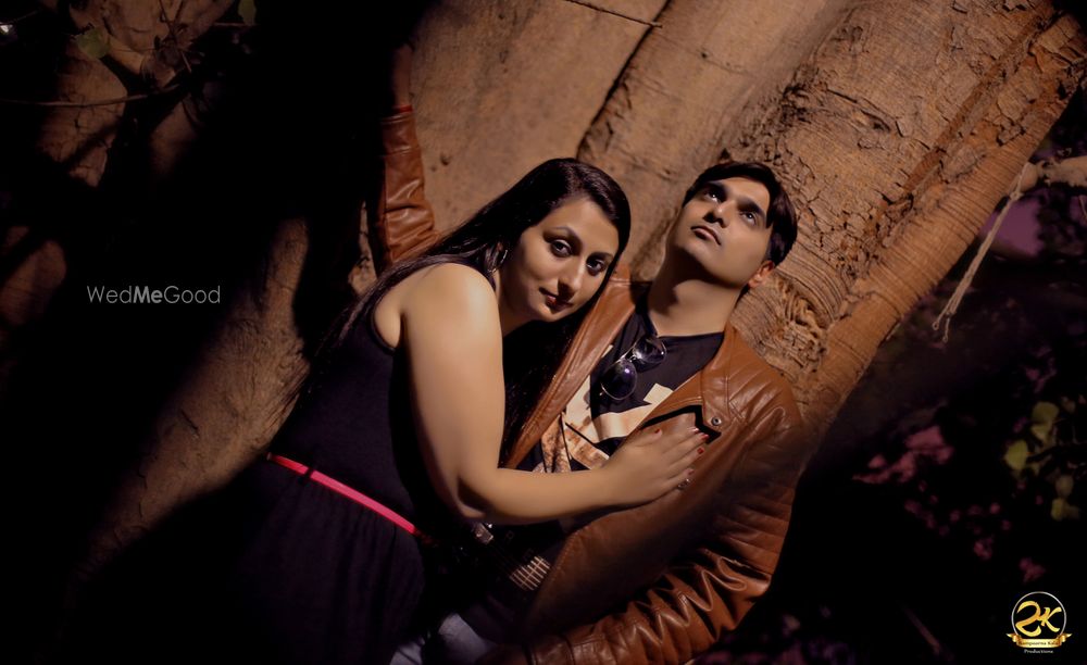 Photo From Vini-Gaurav Pre Wedding - By Sampoorna Kala