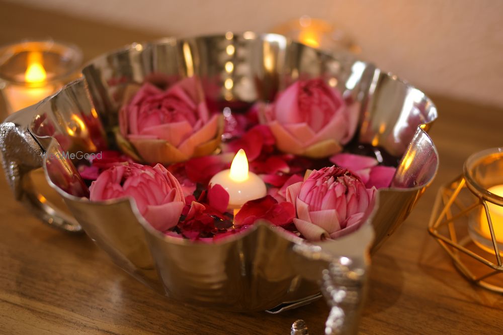 Photo From Intimate Home Decor Series - Pink and White Haldi/ Mehendi Decor - By Memorabilis Decor