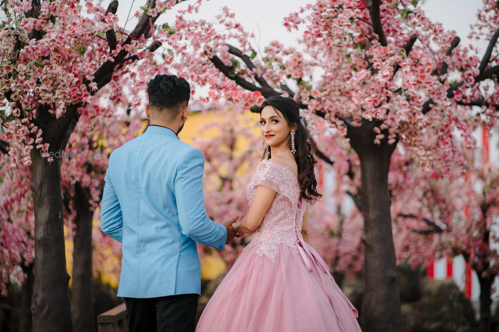 Photo From Priyanka & Soumil Pre wedding - By Ollar Studios