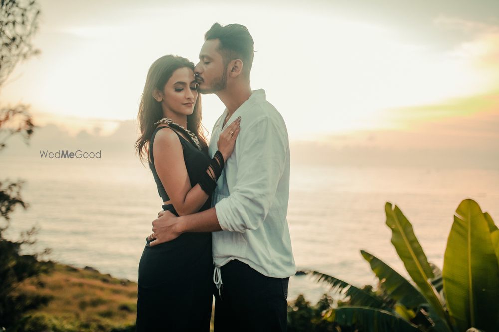 Photo From Priyanka & Soumil Pre wedding - By Ollar Studios