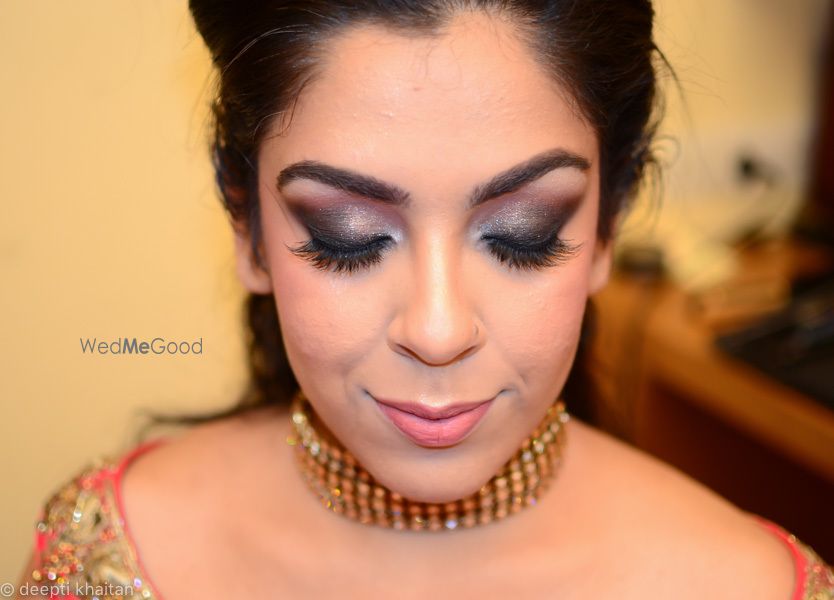 Photo From Arushi's Engagement Makeup - By Deepti Khaitan Makeup