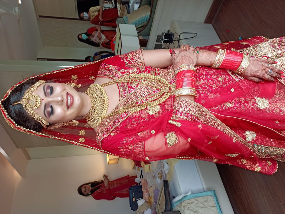 Photo From Beautiful bride: Urvashi for her wedding & Reception - By Somya Shah Makeup Artist