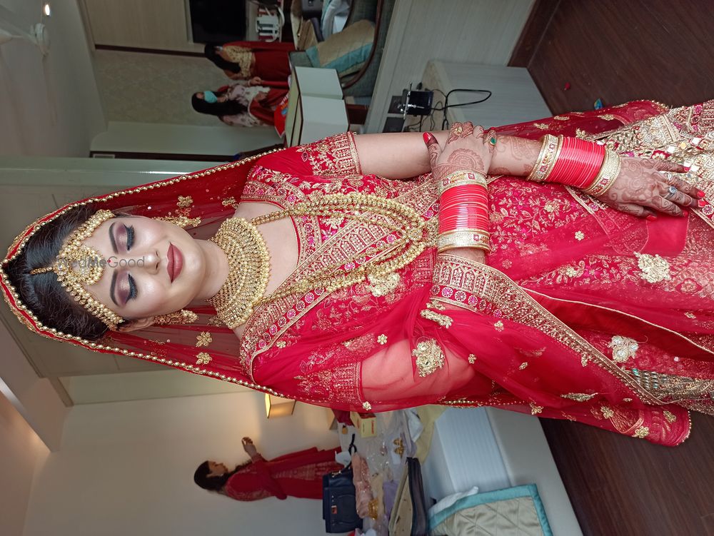 Photo From Beautiful bride: Urvashi for her wedding & Reception - By Somya Shah Makeup Artist