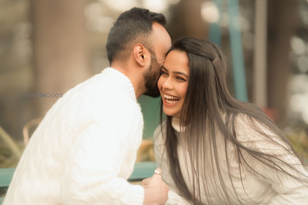 Photo From Samarth & Deepali Prewedding - By Smart Clicks