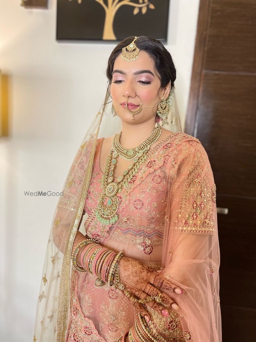 Photo From Stunning bride - By Sejal The Makeup Artist