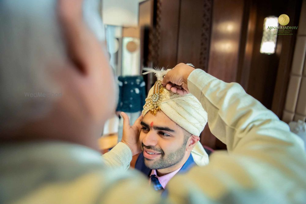 Photo From Bride Groom Getting Ready Shots - By Ajinkya Jadhav Photography