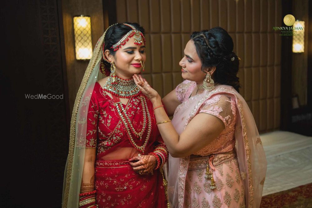 Photo From Bride Groom Getting Ready Shots - By Ajinkya Jadhav Photography