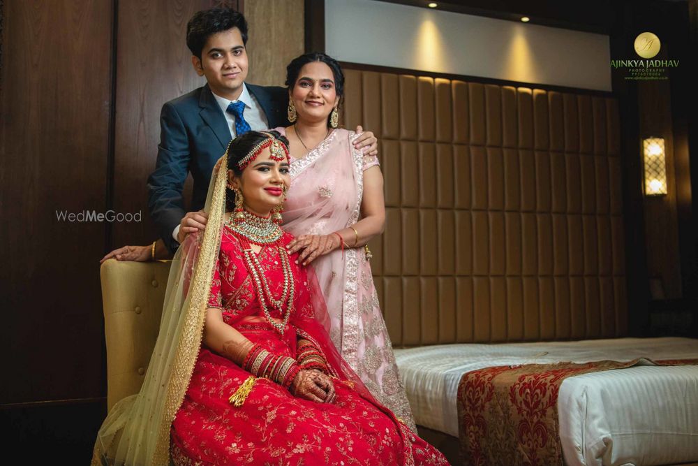 Photo From Bride Groom Getting Ready Shots - By Ajinkya Jadhav Photography