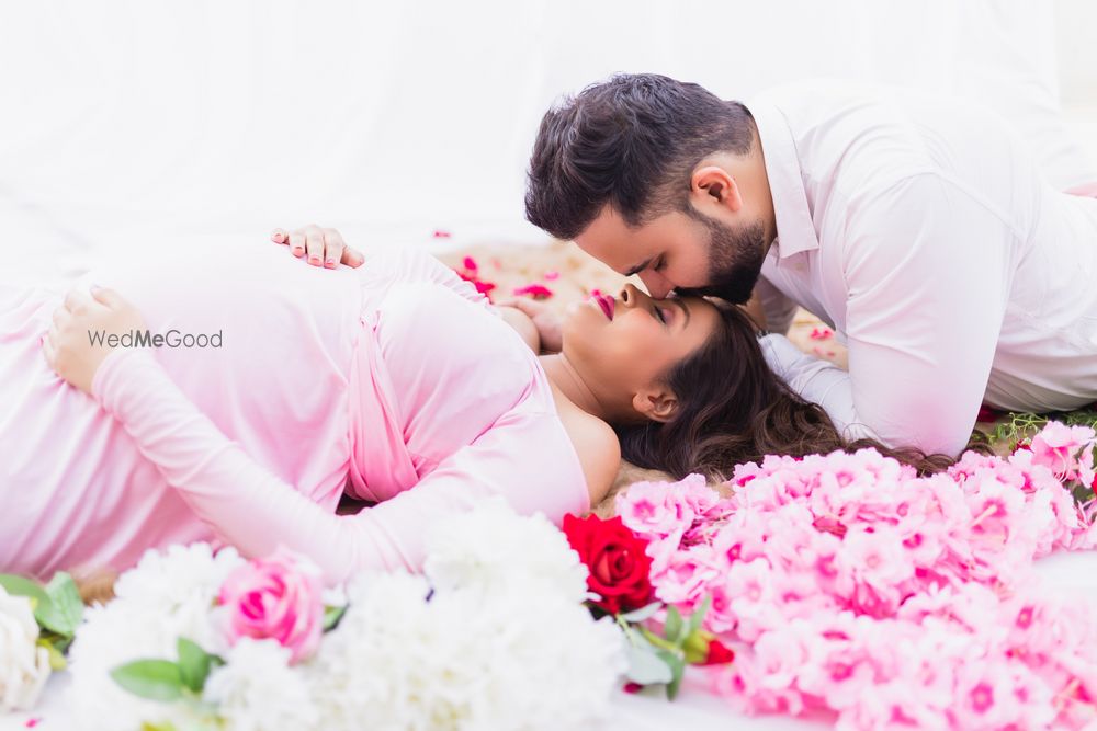 Photo From HARSHITA x ANKIT | Maternity Shoot - By The Newly Weds Studios