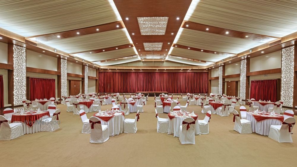 Royal Orchid Resort and Convention Center