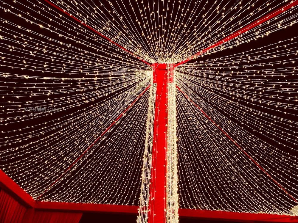 Photo From SEATING ARRANGEMENT - By Weddings Flowers Decor India