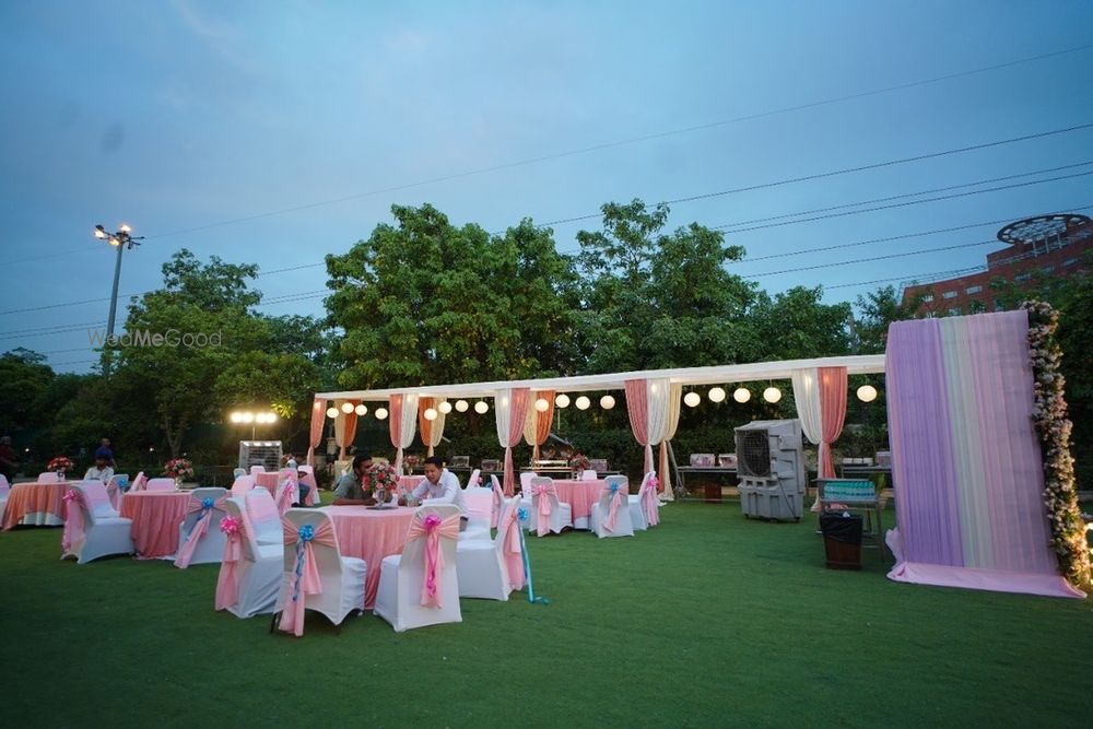 Photo From SEATING ARRANGEMENT - By Weddings Flowers Decor India