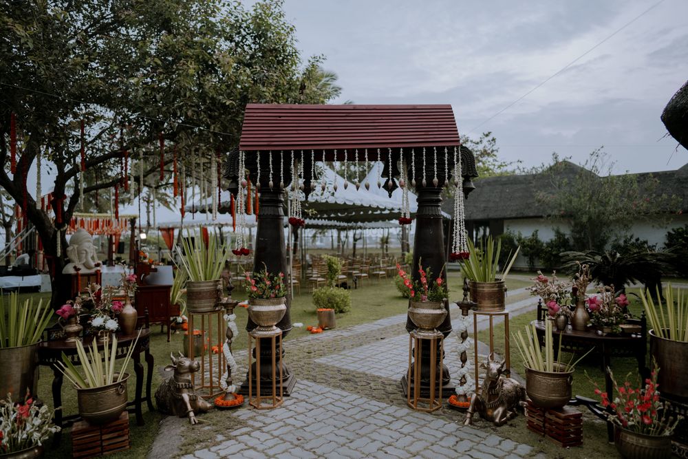 Photo From Shades of south - By The Wedding Experience - Decor