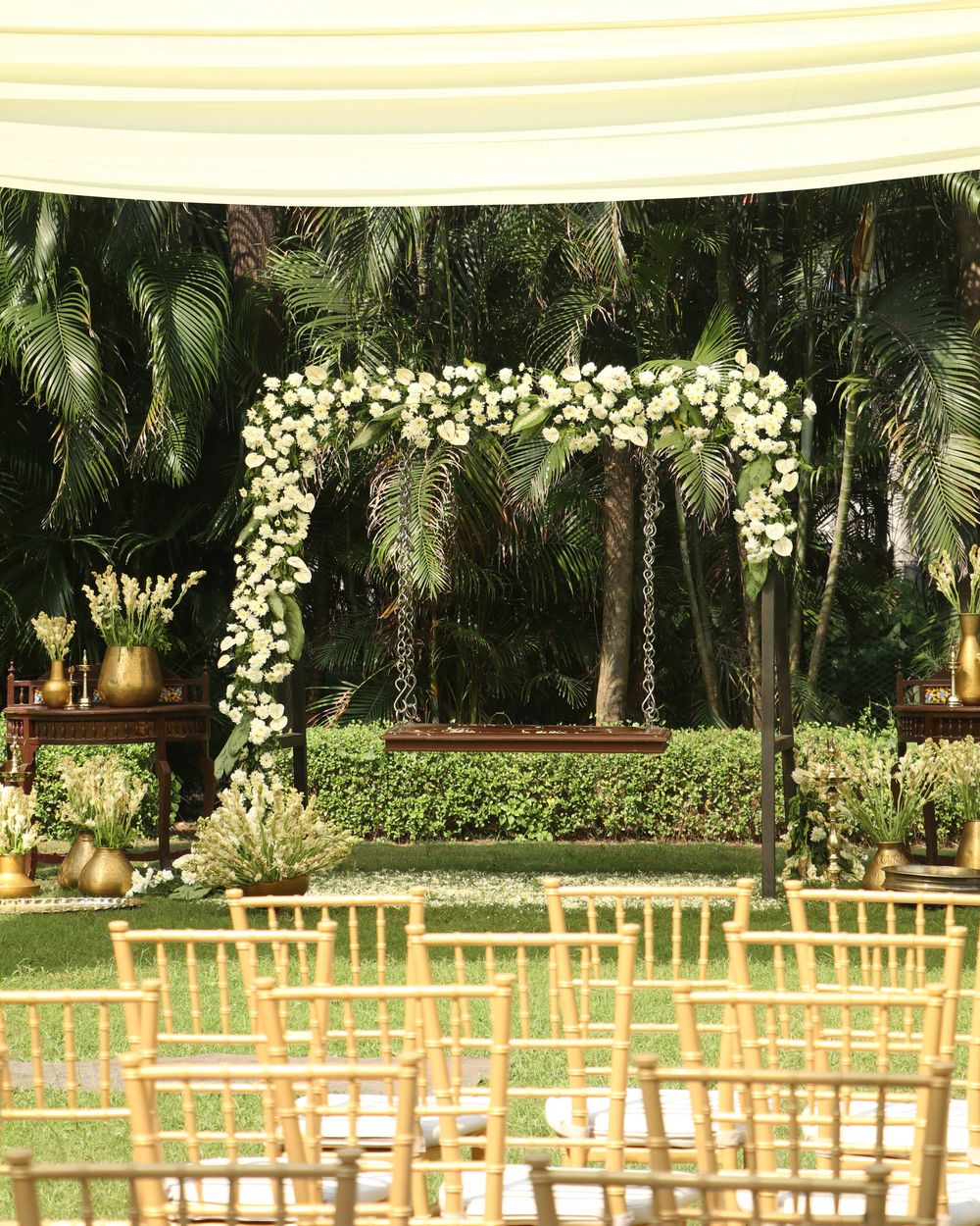 Photo From White Petals - By The Wedding Experience - Decor