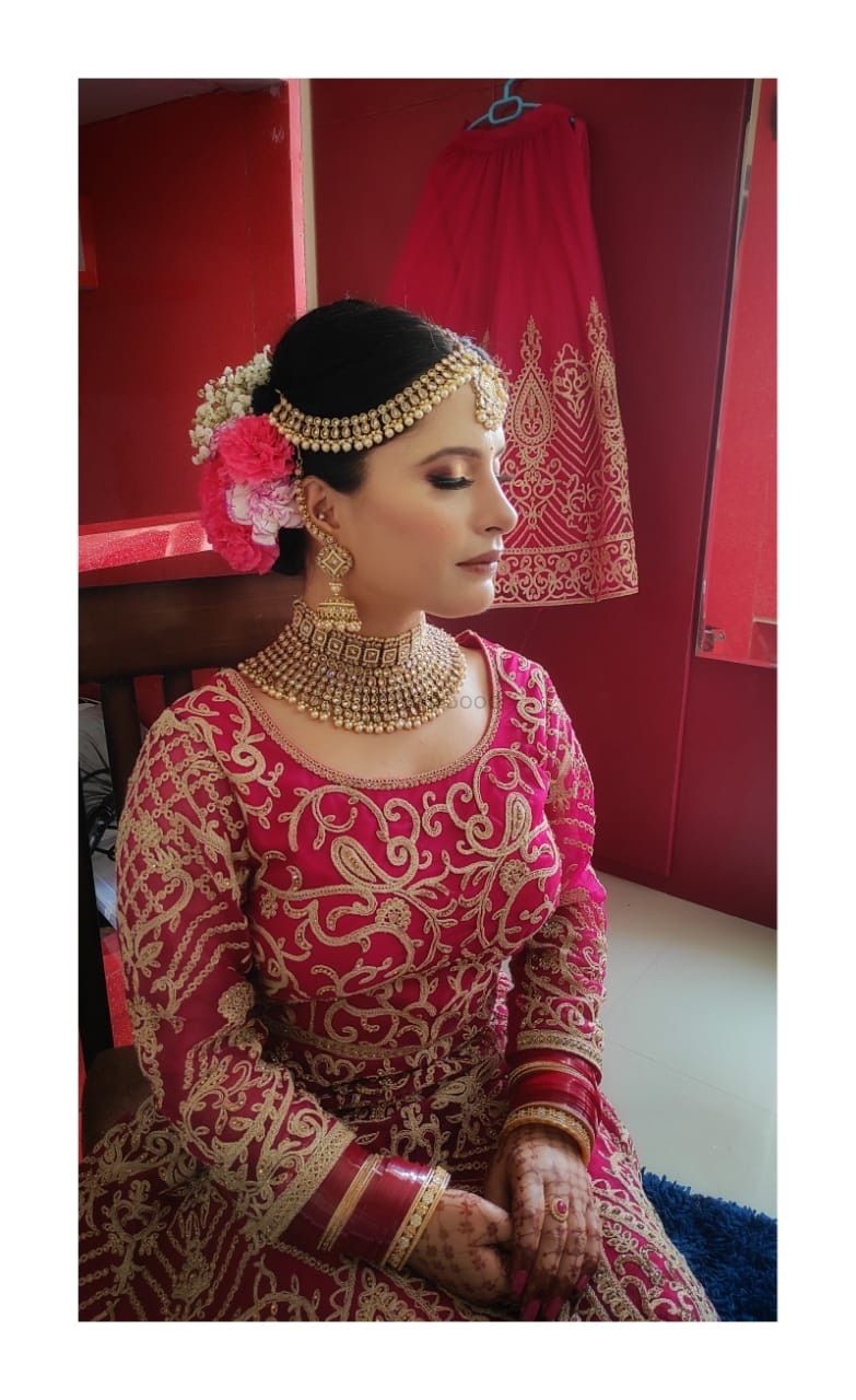 Photo From Brides 2022/23 - By Makeup by Sharan