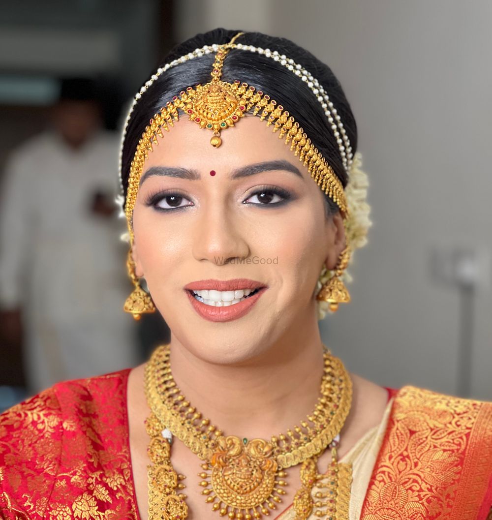 Photo From South Indian Bride Nishita - By Hemali Mehta Makeup Artist and Hair Stylist