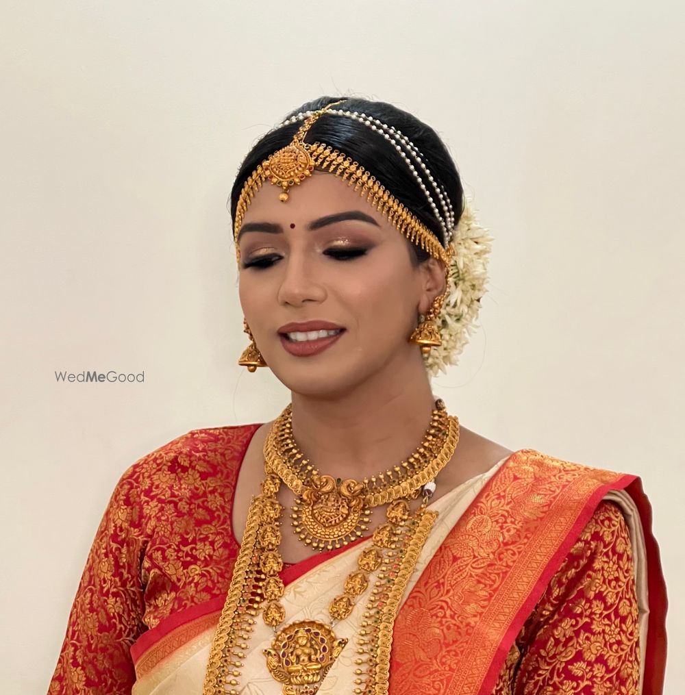 Photo From South Indian Bride Nishita - By Hemali Mehta Makeup Artist and Hair Stylist