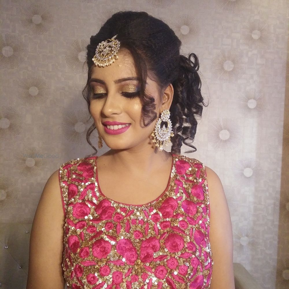 Photo From Simran The Bride - By Makeup by Dimple Mehra