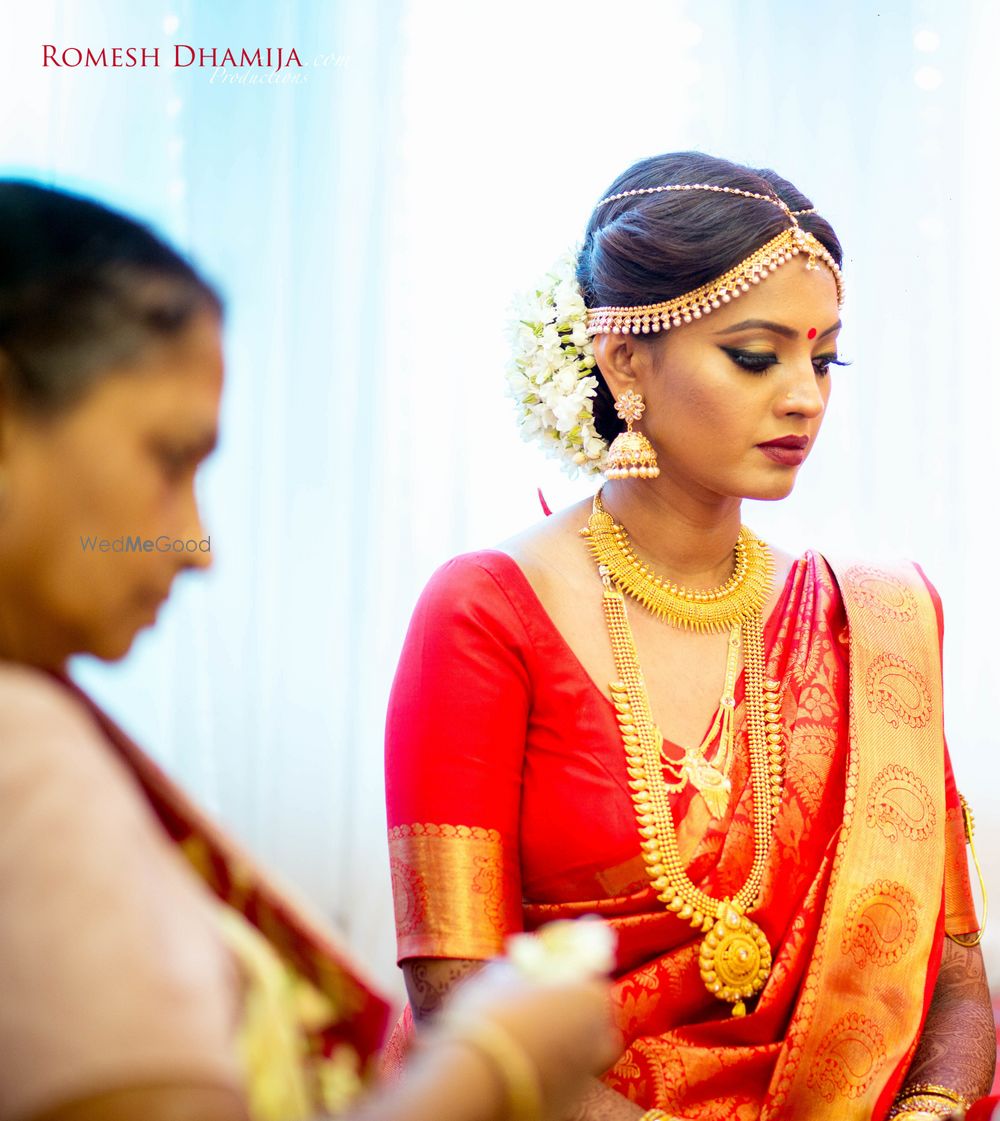 Photo From Wedding Looks - By Makeup by Nandini Advani