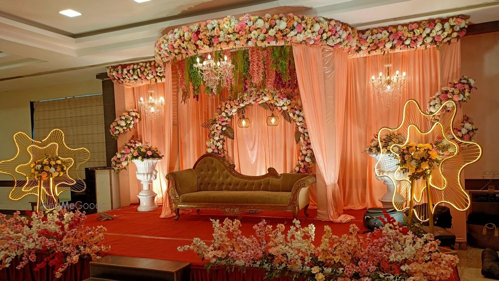 Rising Sun Event & Decor- Decorator