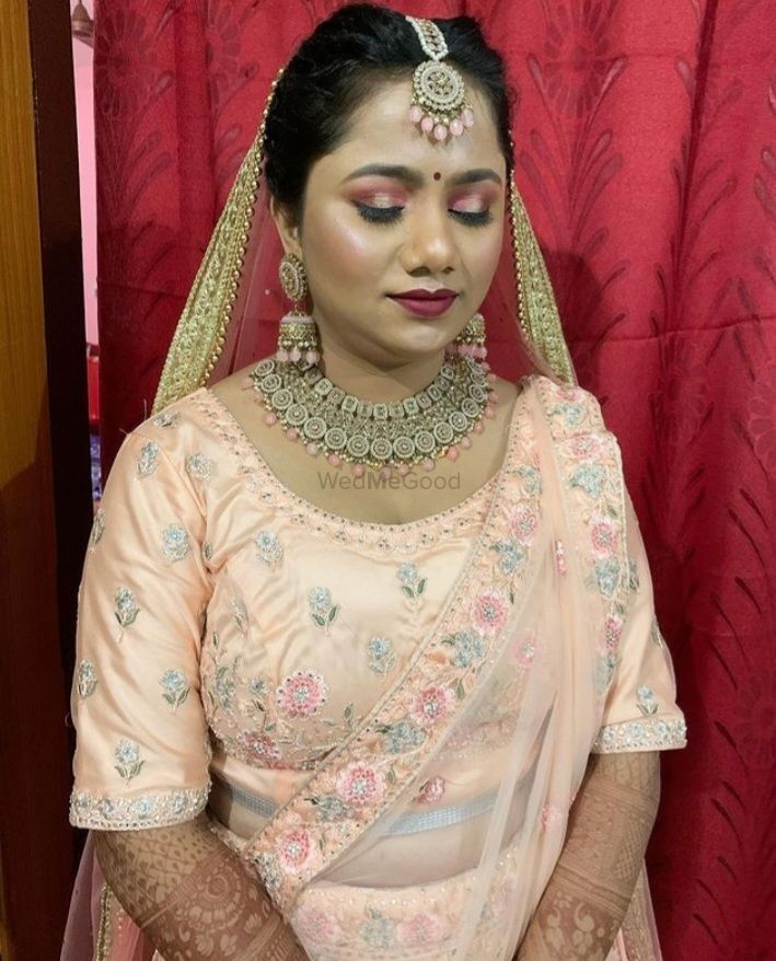 Photo From ENGAGEMENT BRIDE - By Maisha Makeup Studio