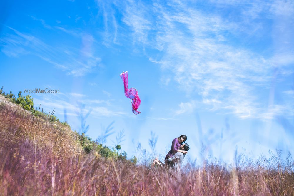 Photo From Puneet & Shivani / Prewedding (Mussoorie) - By Vinayakaa Production