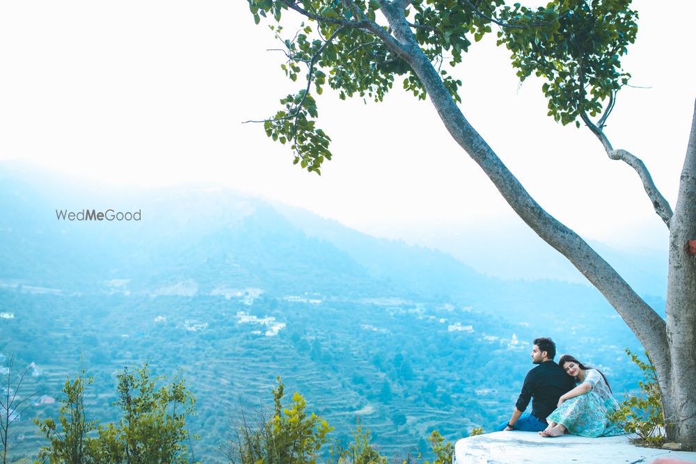 Photo From Puneet & Shivani / Prewedding (Mussoorie) - By Vinayakaa Production