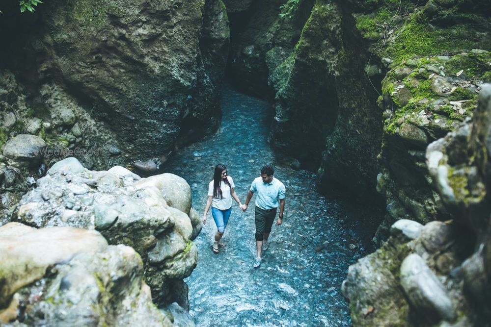 Photo From Puneet & Shivani / Prewedding (Mussoorie) - By Vinayakaa Production